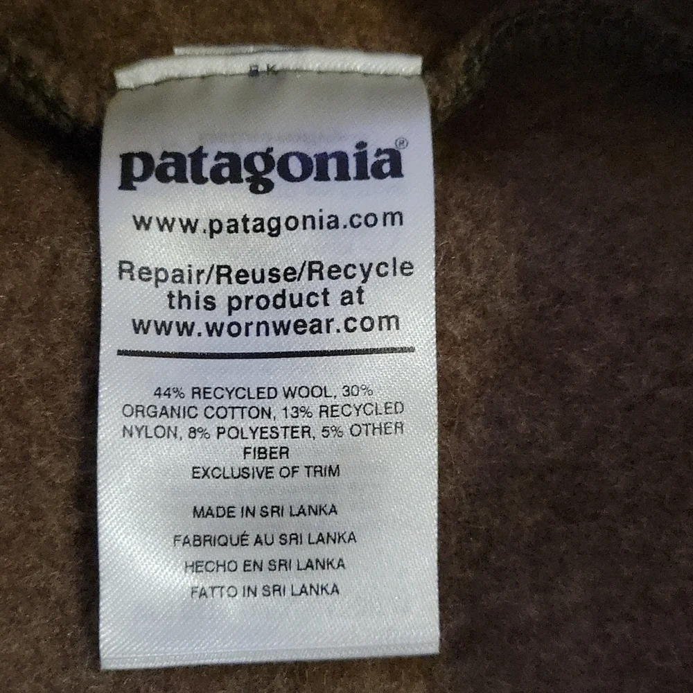 Patagonia Recycled Wool 1/2 Zip Pullover - Picture 6 of 6